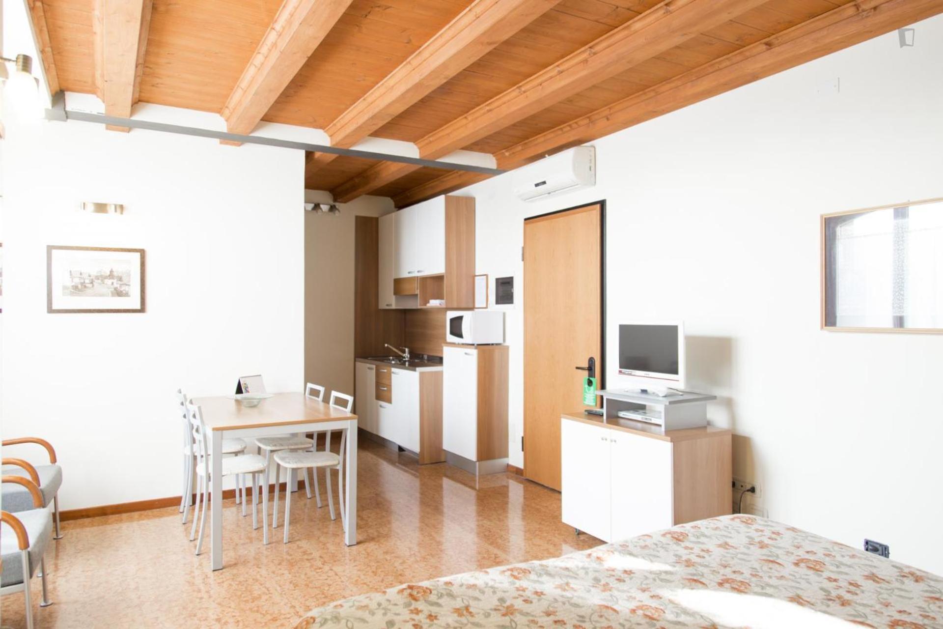 볼로냐 Residenza Carracci 아파트 호텔 외부 사진