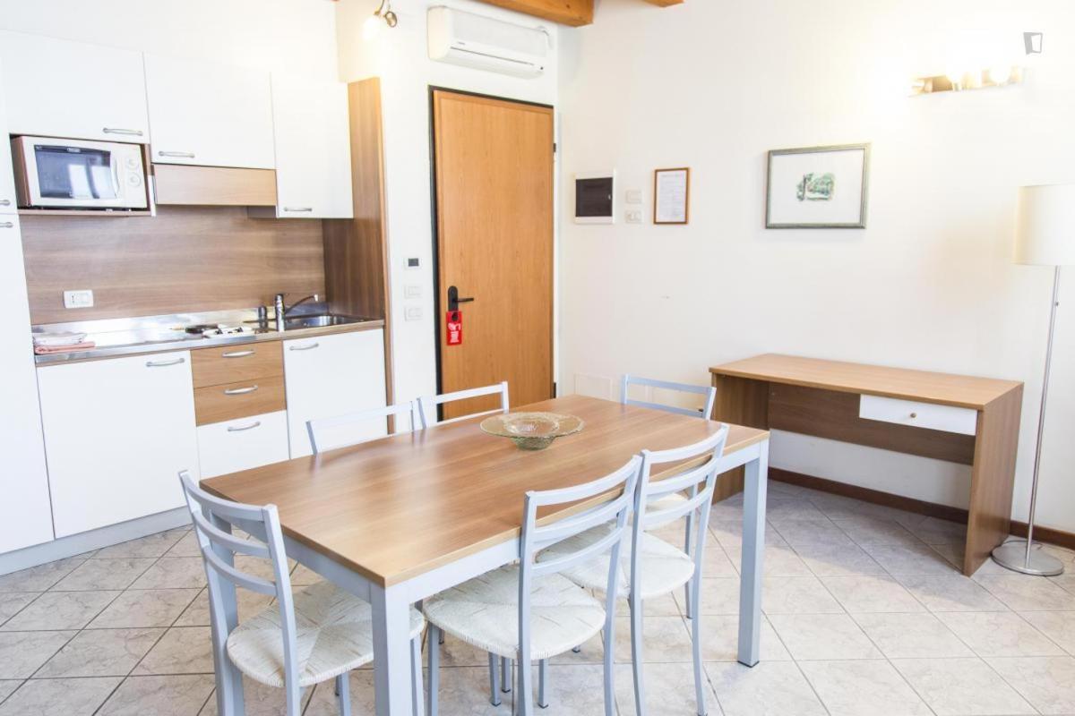 볼로냐 Residenza Carracci 아파트 호텔 외부 사진